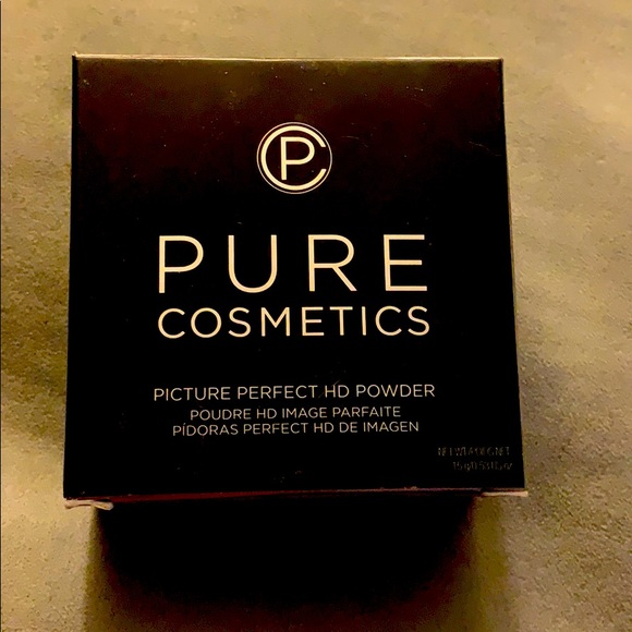 PURE Cosmetics HD Powder - Picture 1 of 4
